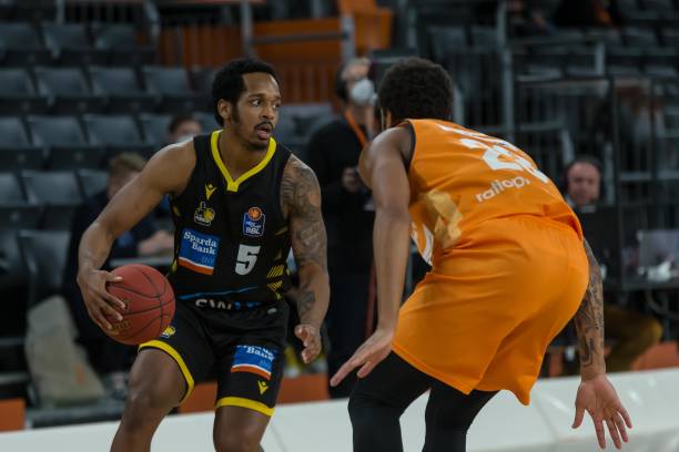 通过深入剖 通过深入剖