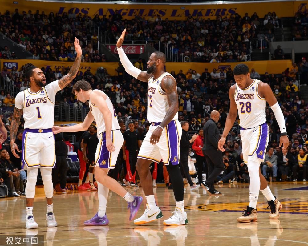 个进攻或防 个进攻或防