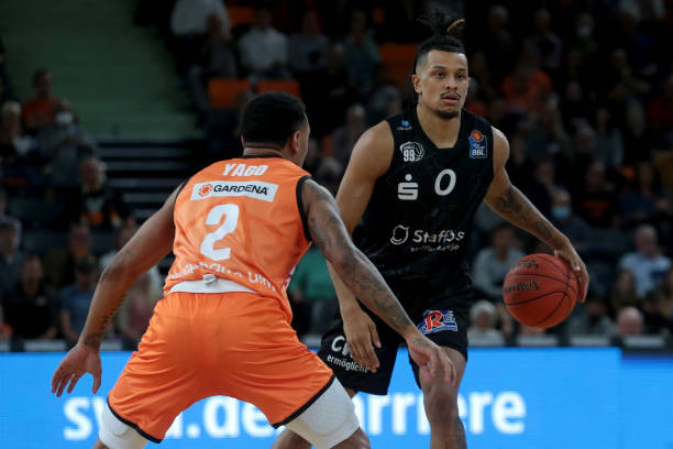 德布劳内等 德布劳内等