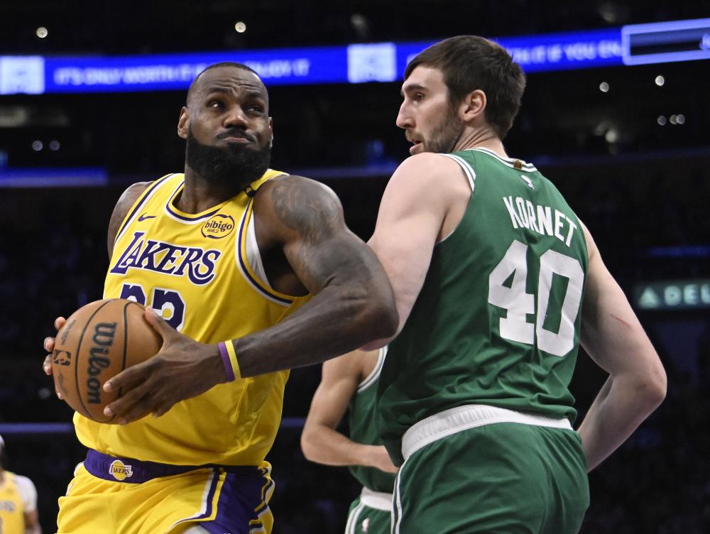 全民热议的 全民热议的